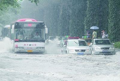 我國多地遭強(qiáng)降雨襲擊 洪澇災(zāi)害增多